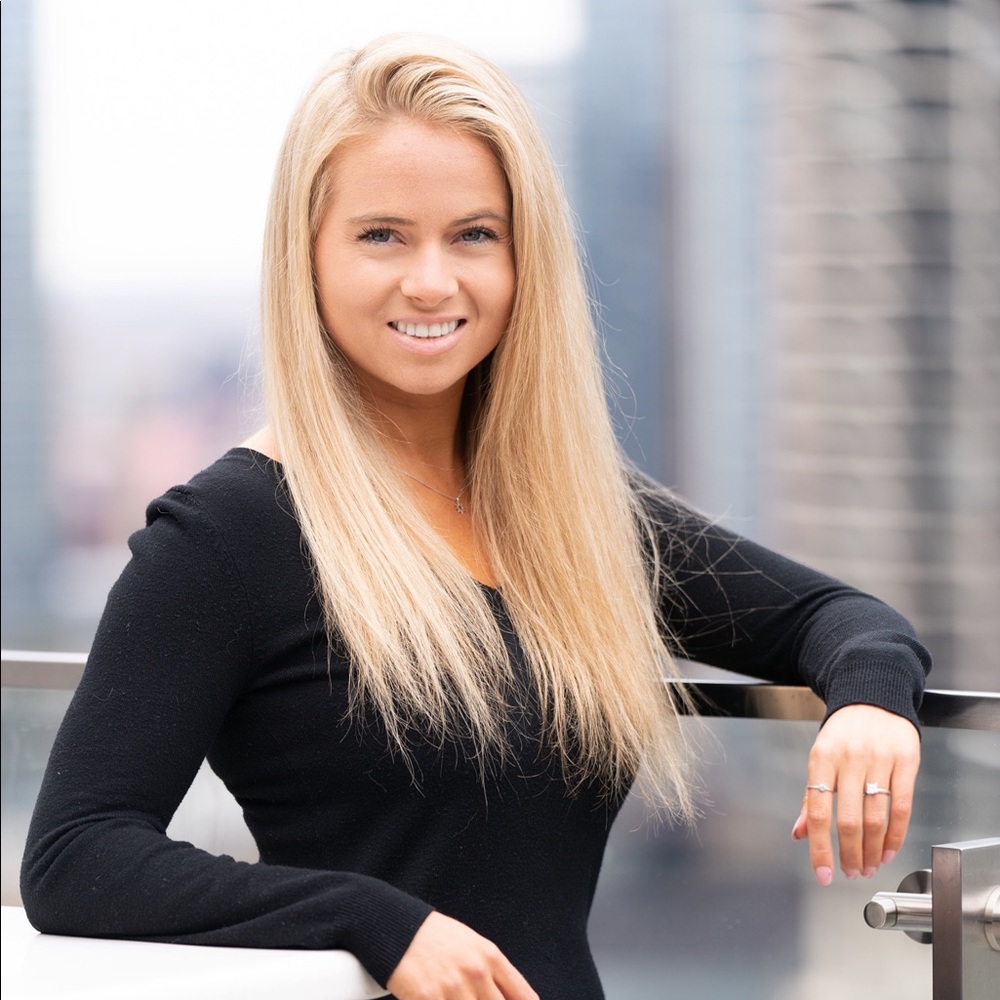Meet your Posher, Stephanie